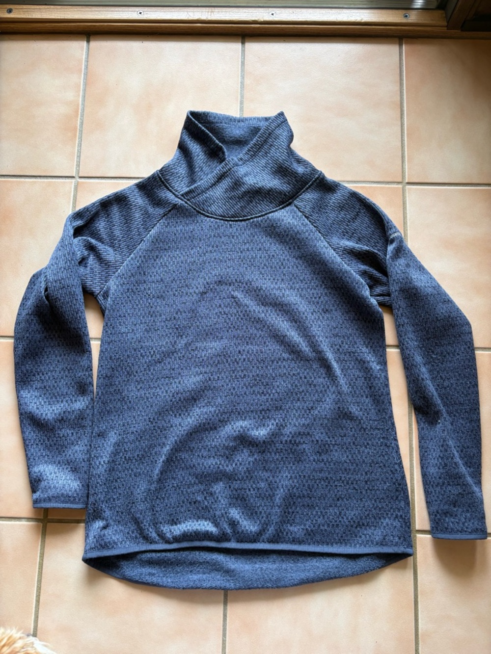Columbia Women's Heathered Navy Blue Funnel Neck Pullover Sweatshirt